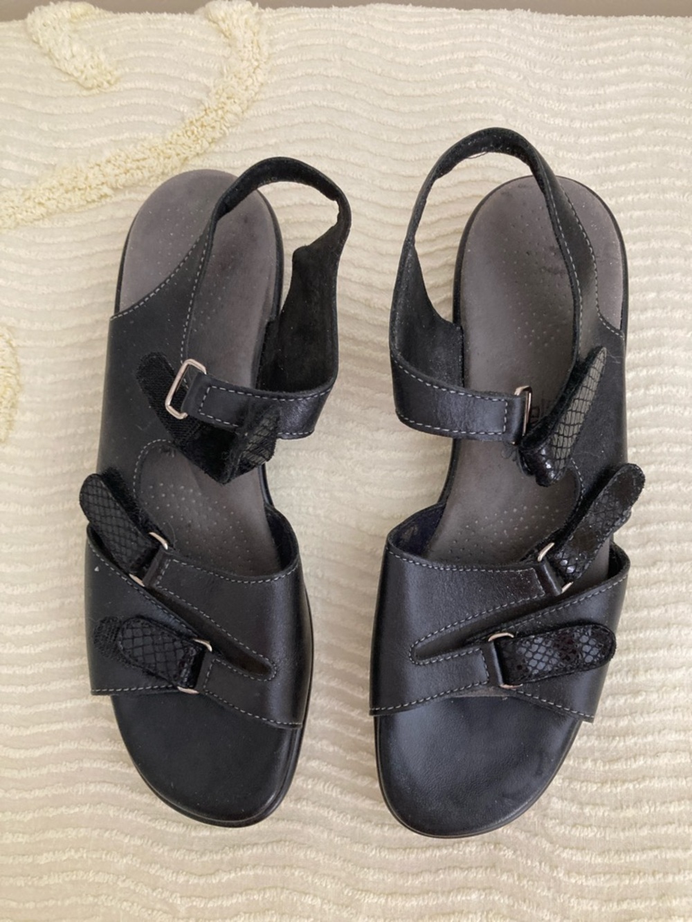 SAS Women's Black Adjustable Slingback Sandals with Textured Straps
